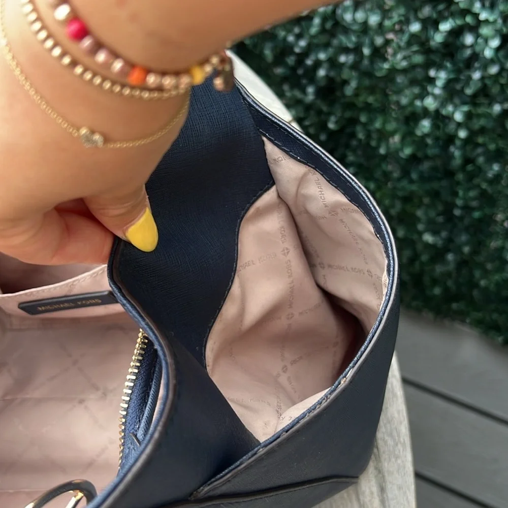 Michael Kors Jet Set Travel Large Chain Shoulder Tote Navy Blue Leather - Picture 8 of 9